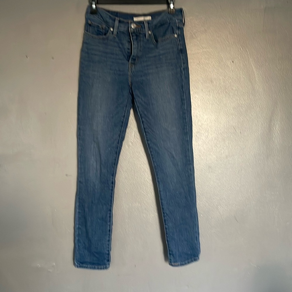 Levi 311 shaping skinny